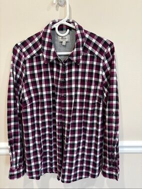 Bass women’s Maroon and White Plaid Button-Down Shirt